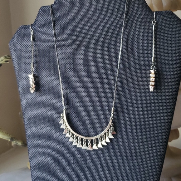 Bcbg  gold spike set - Picture 2 of 4